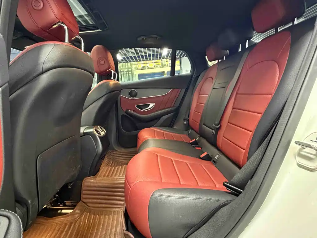 Mercedes-Benz GLC 2022 GLC 300 4MATIC AMG Line SUV