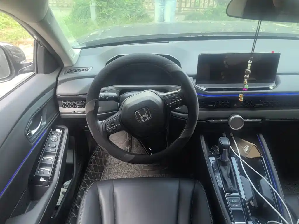 Honda Accord — миниатюра 11