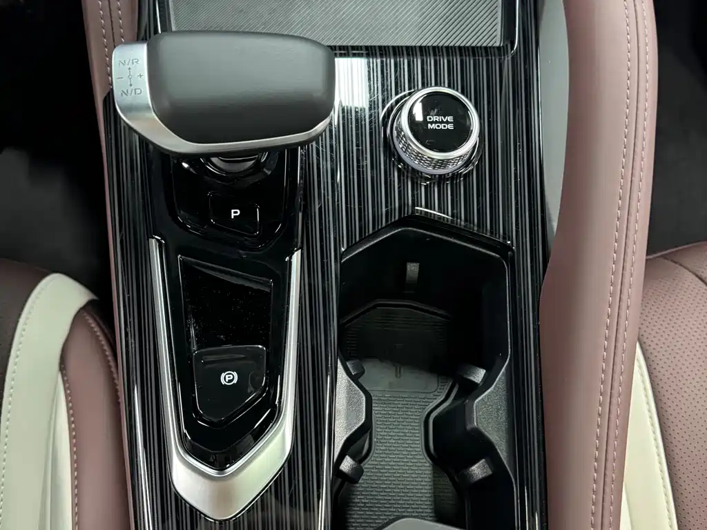 GEELY AUTOMOBILE XINGYUE L