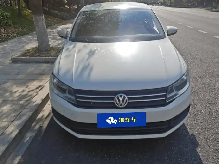 Volkswagen Santana — миниатюра 2