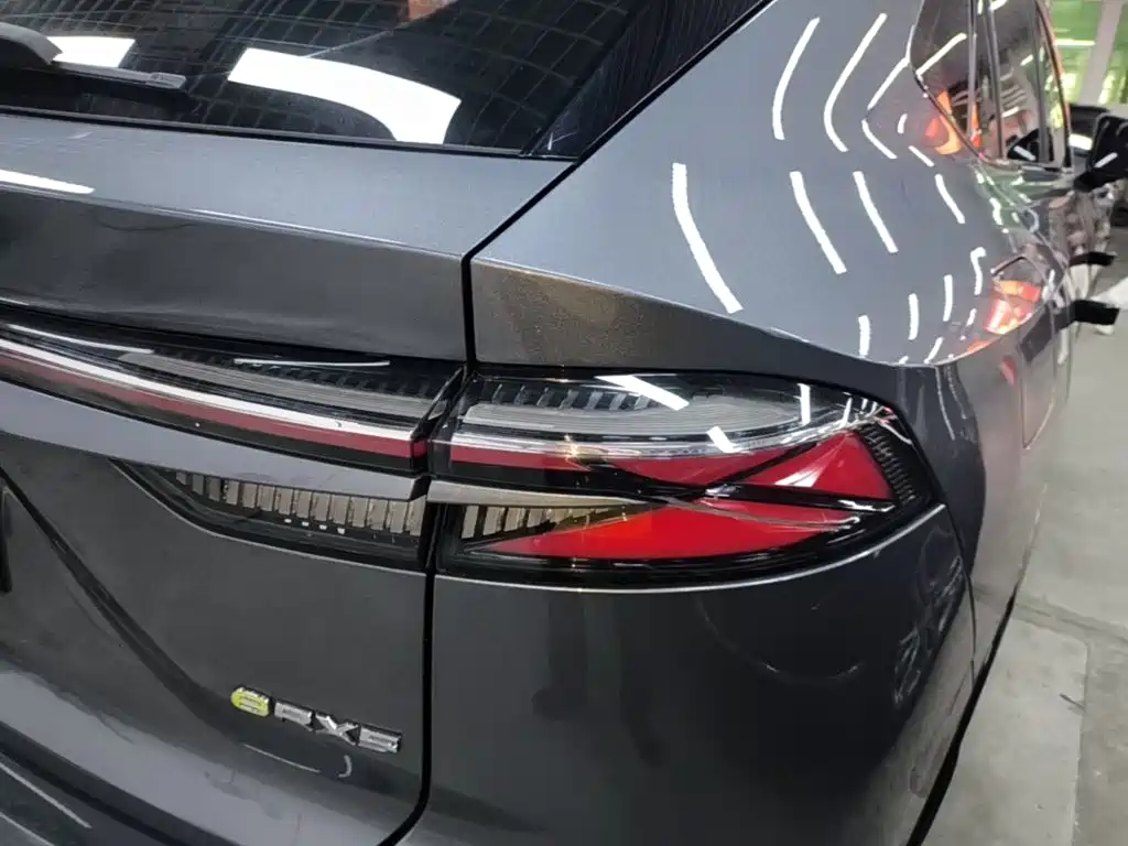 Roewe RX5 New Energy — миниатюра 8