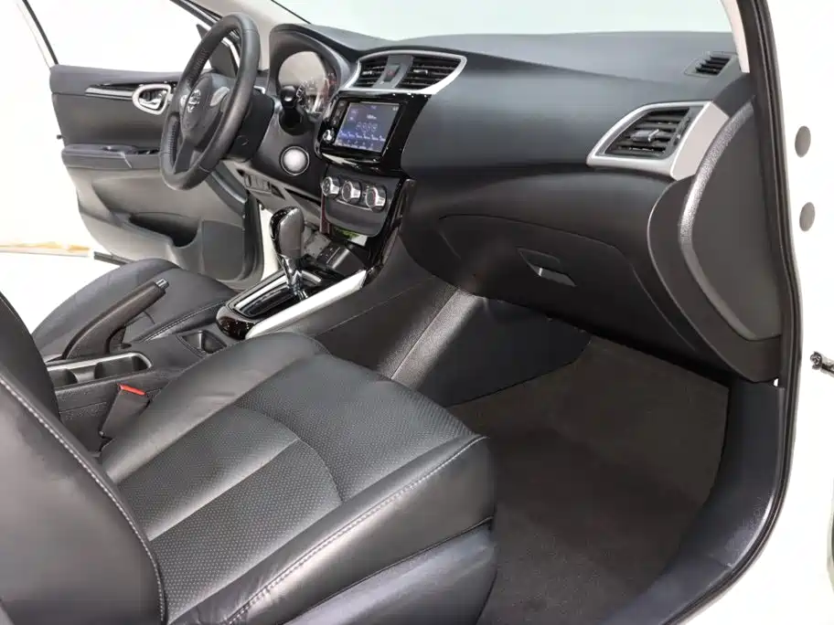 Nissan Sylphy — миниатюра 8