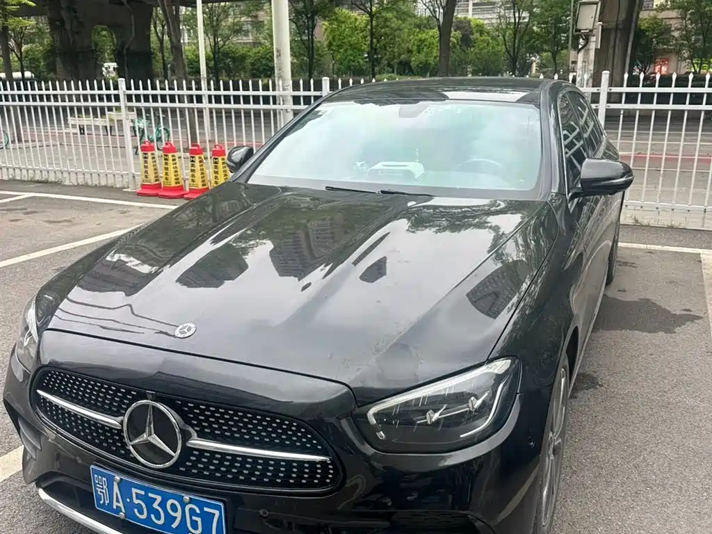 Mercedes-Benz E-Class 2021