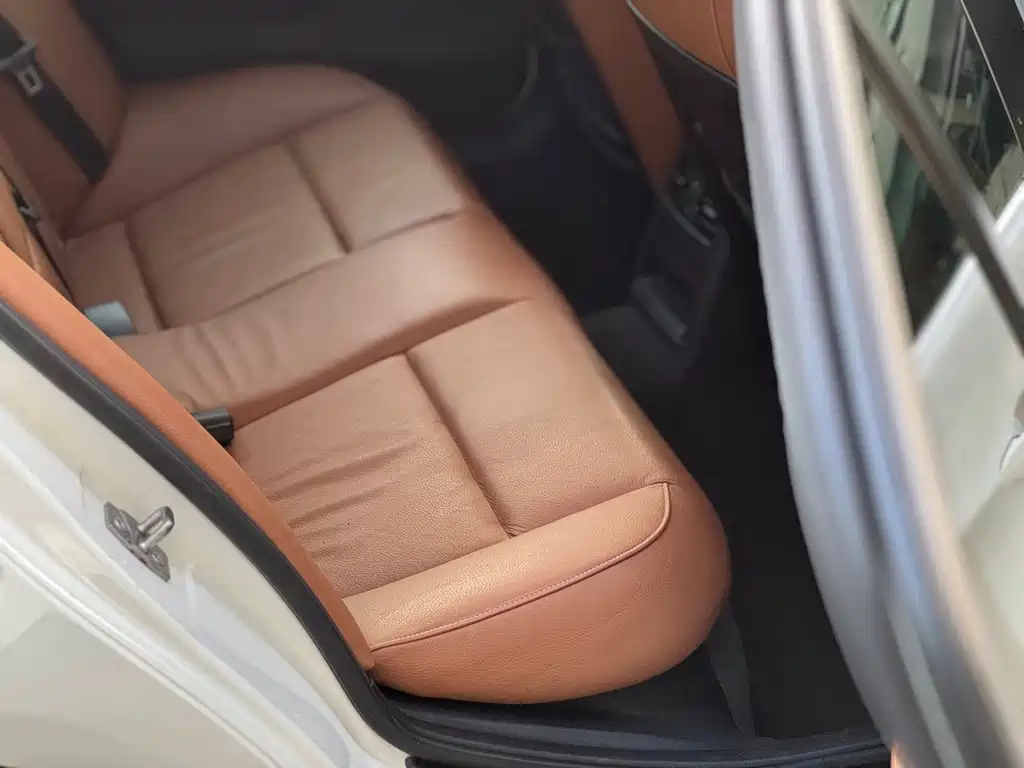 BMW 3 Series — миниатюра 7