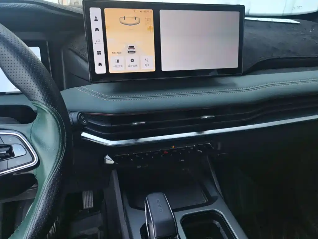 Geely Haoyue L — миниатюра 13