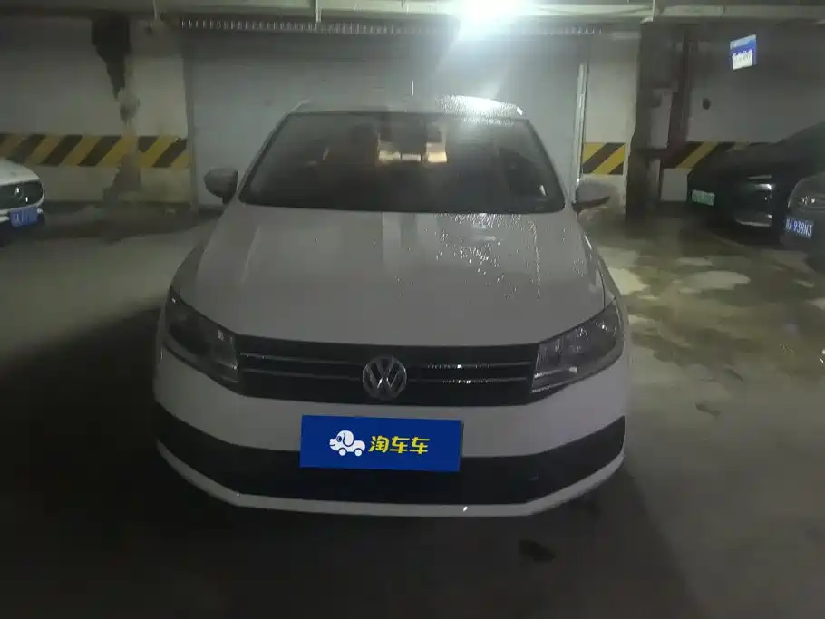 Volkswagen Santana — миниатюра 2