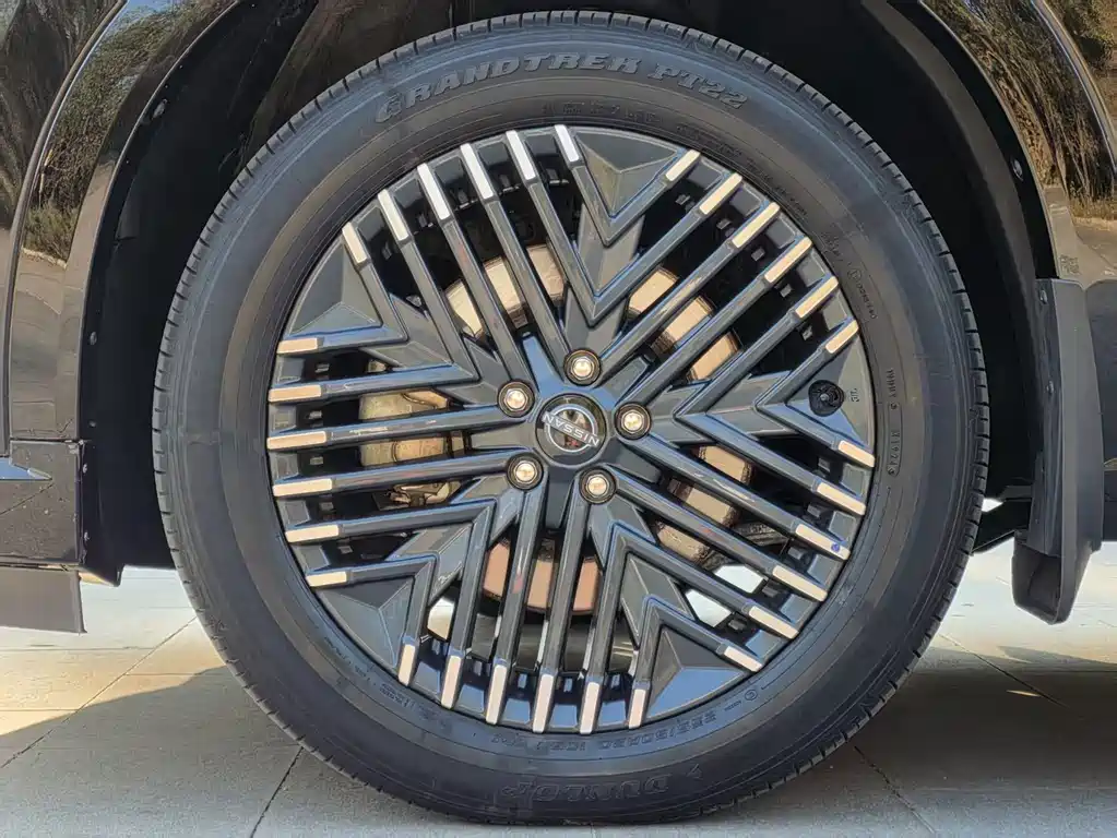 Nissan Teramont — миниатюра 18
