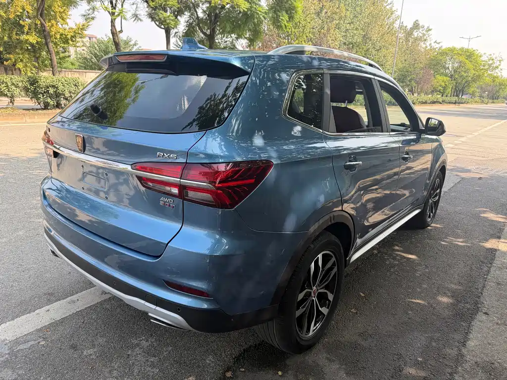 Roewe RX5 — миниатюра 6