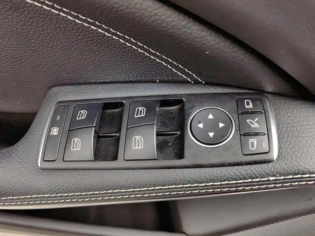 Mercedes-Benz GLA — миниатюра 9