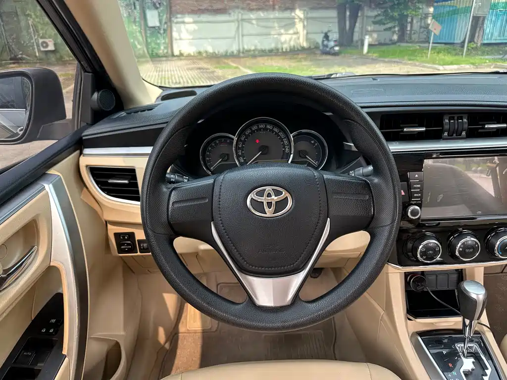 Toyota Corolla — миниатюра 12