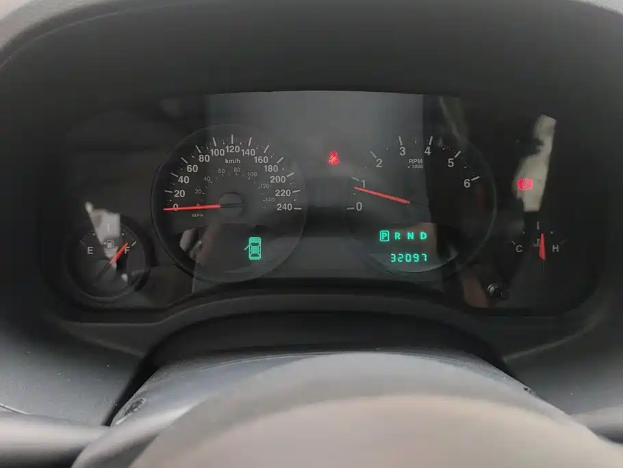 Jeep Compass (Import) — миниатюра 14