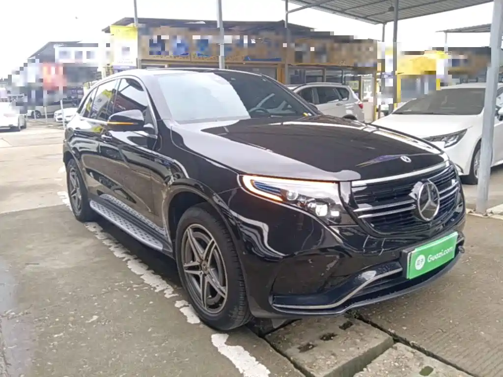Mercedes-Benz EQC — миниатюра 4