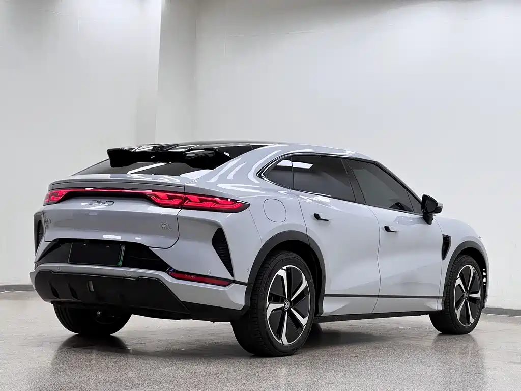 BYD SONG L EV