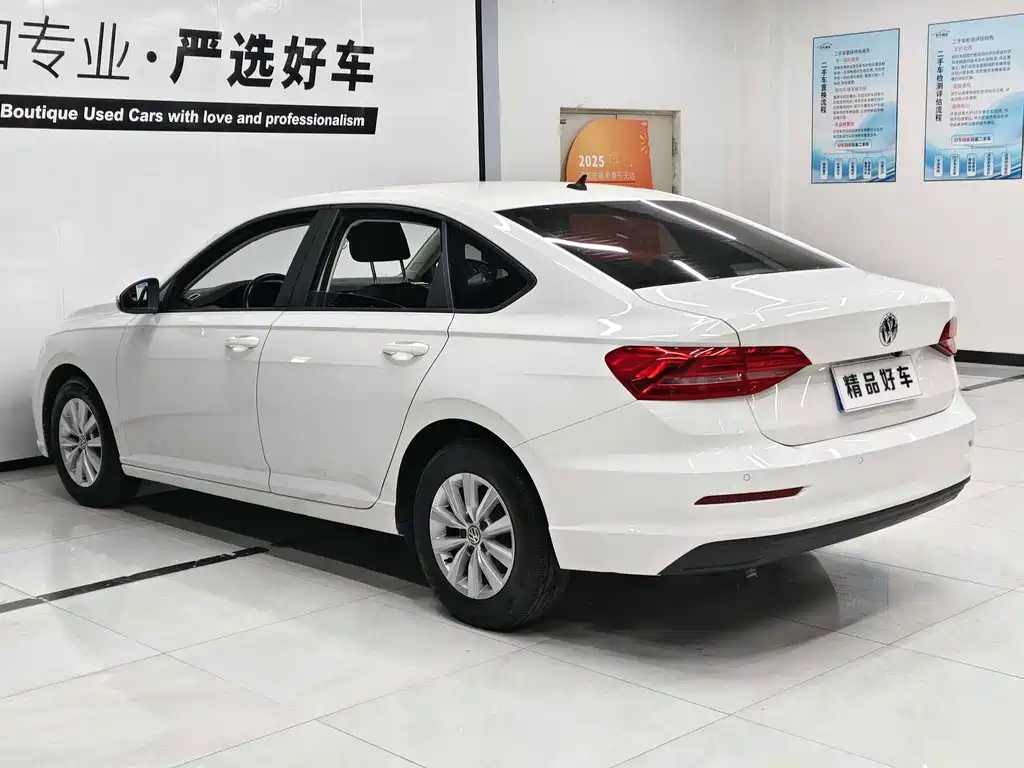 Volkswagen Lavida — миниатюра 5