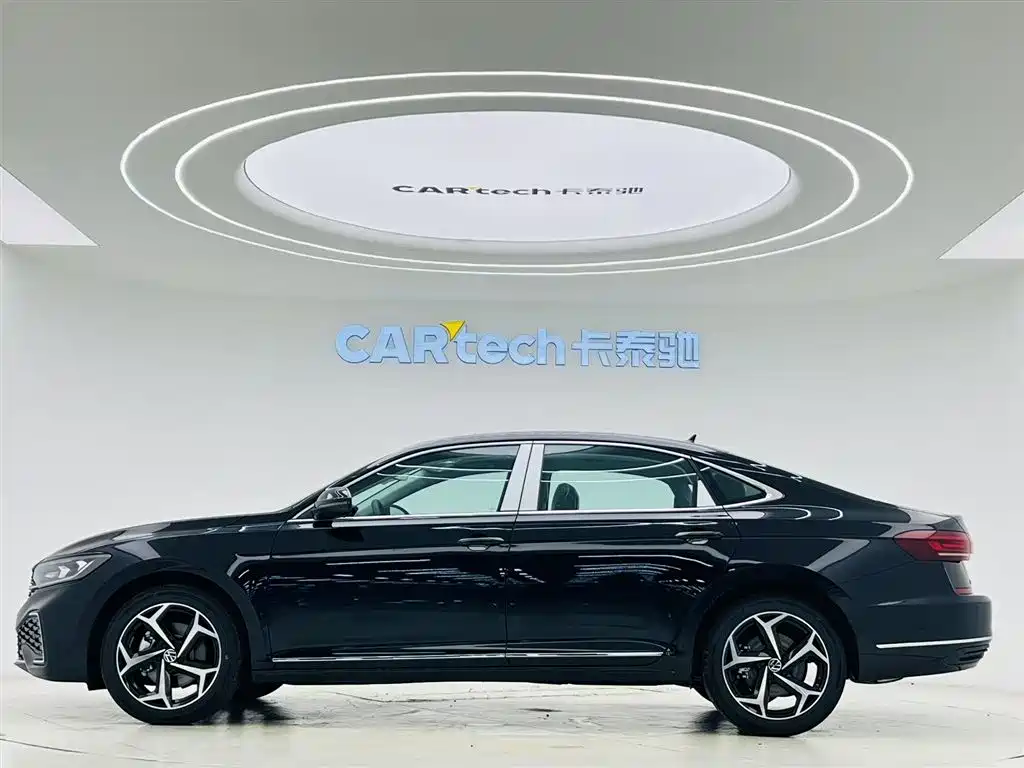 Volkswagen Passat 2026 330TSI Elite