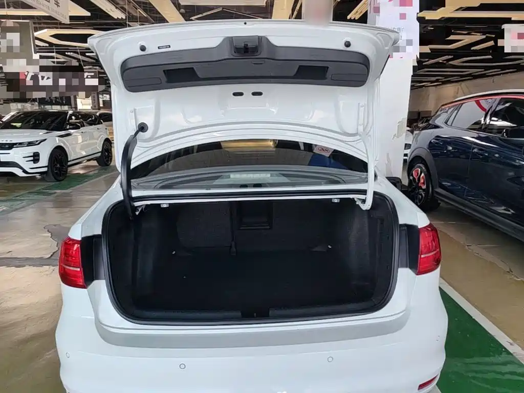 Volkswagen Sagitar — миниатюра 19