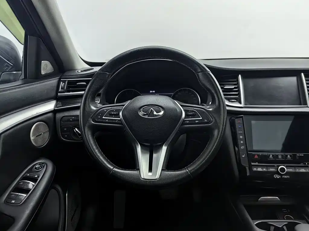 Infiniti QX50 — миниатюра 11