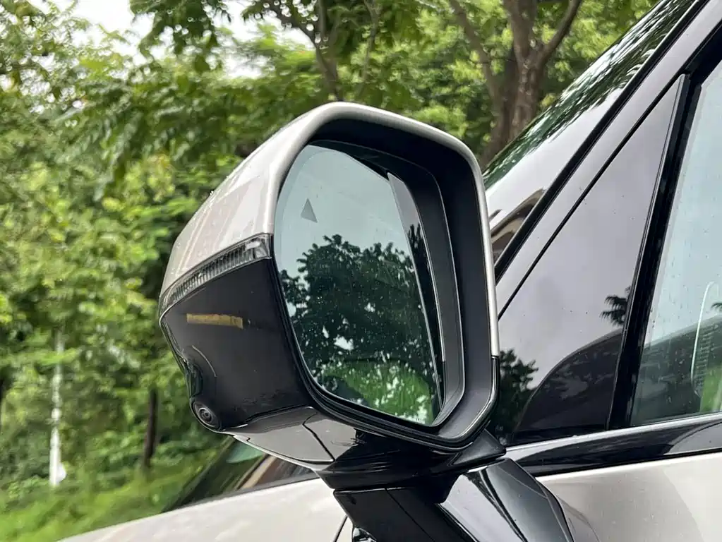 Volvo EM90 — миниатюра 24