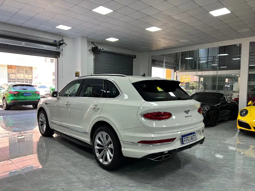 Bentley Bentayga — фотографии объявления, Фото 4