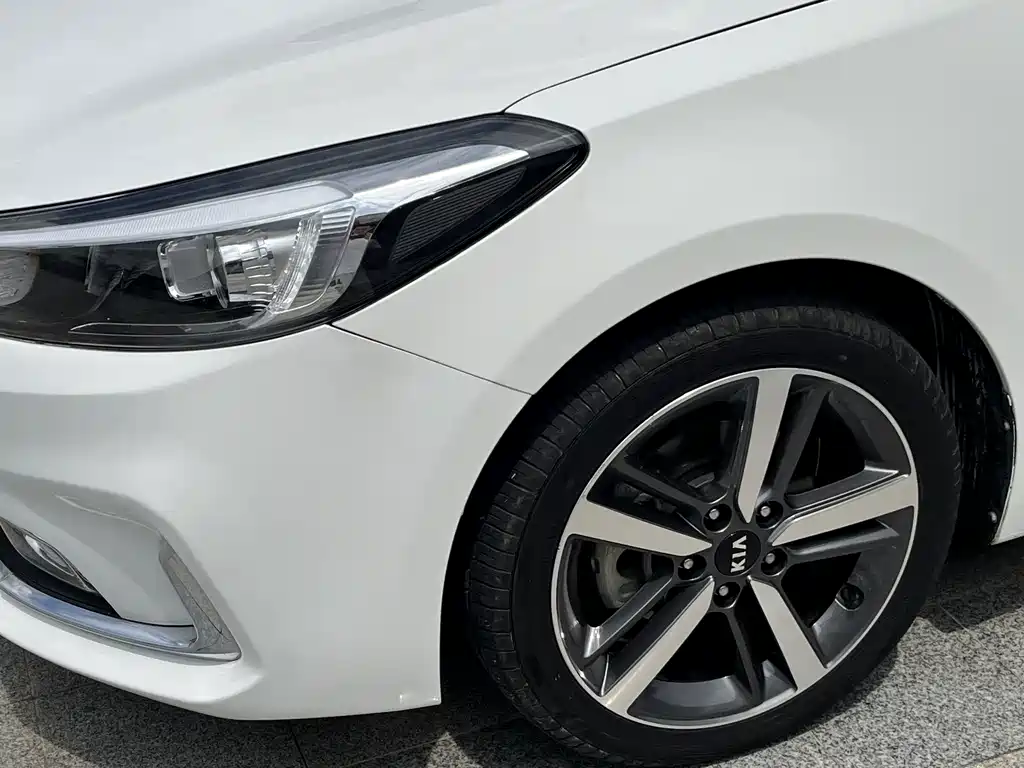 Kia K3 — миниатюра 11