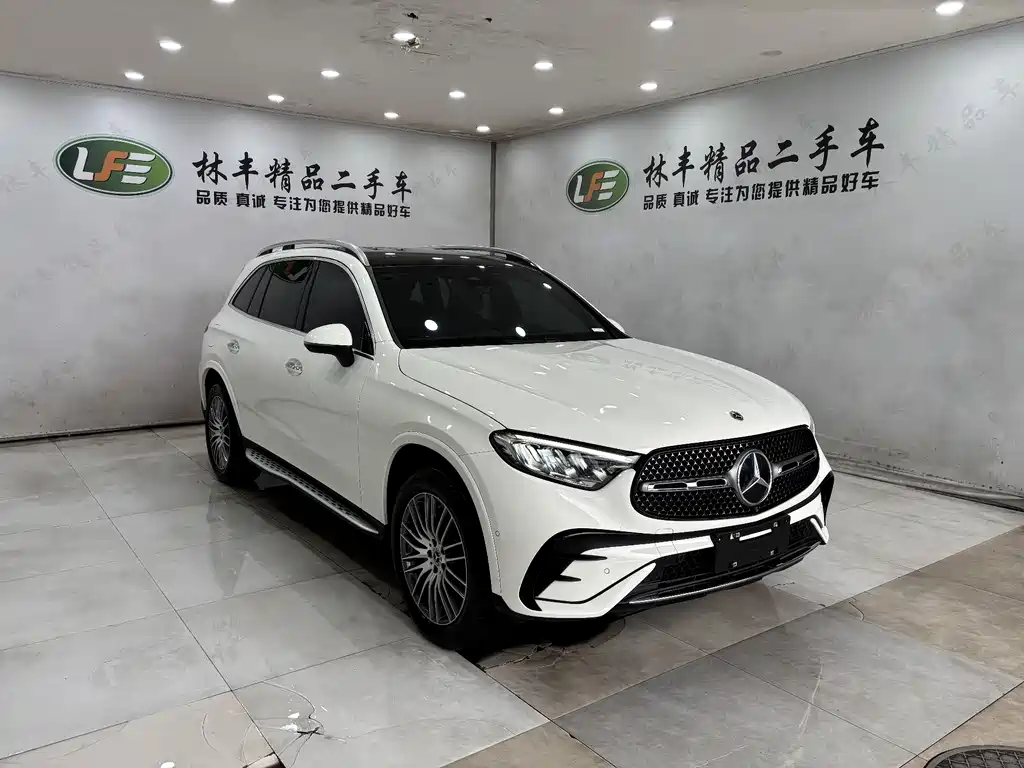 Mercedes-Benz GLC 2023 GLC 300 L 4MATIC 5 мест
