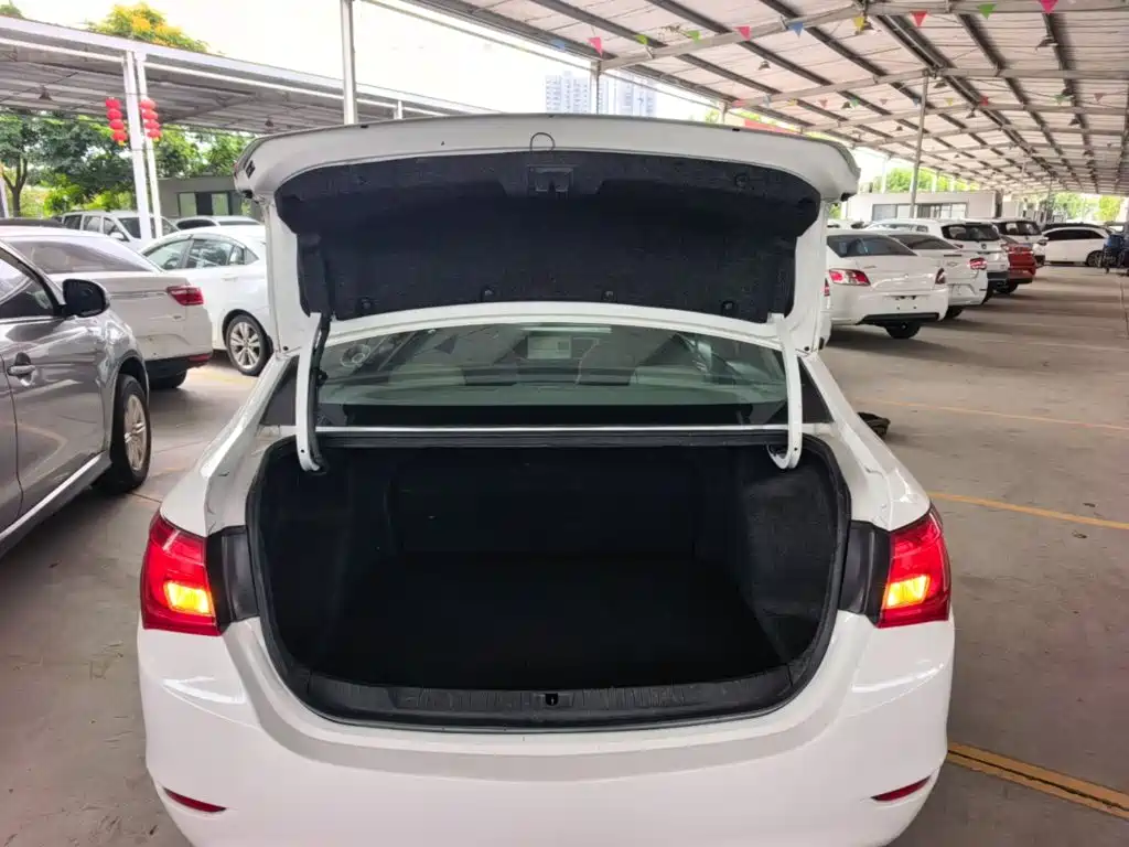 Buick Excelle — миниатюра 19