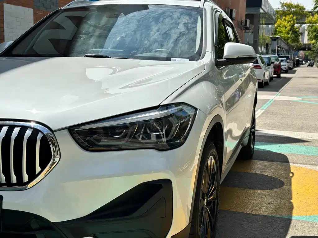 BMW X1 — миниатюра 10