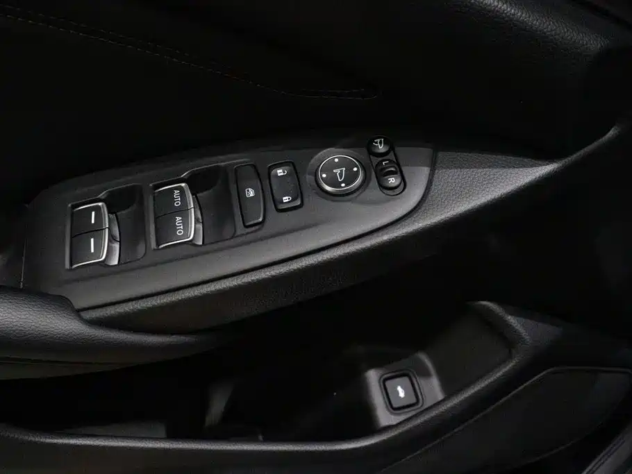 Honda Accord — миниатюра 18