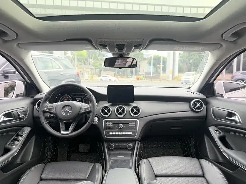 Mercedes-Benz GLA — миниатюра 10
