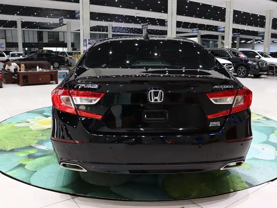 Honda Accord — миниатюра 5