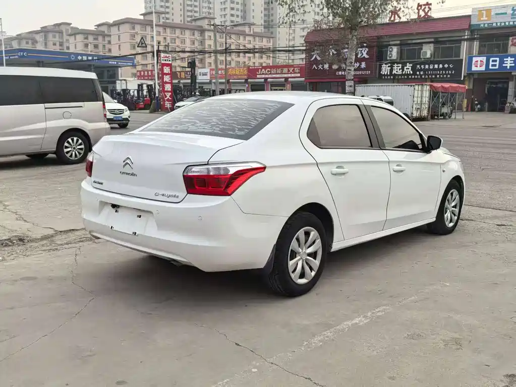 Citroen Elysee — миниатюра 4