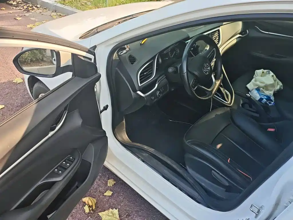 Buick Excelle — миниатюра 12