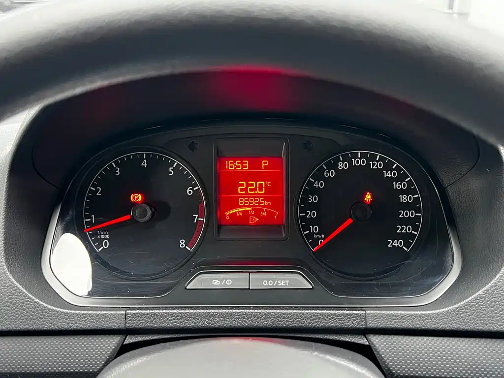 Volkswagen Jetta — миниатюра 17