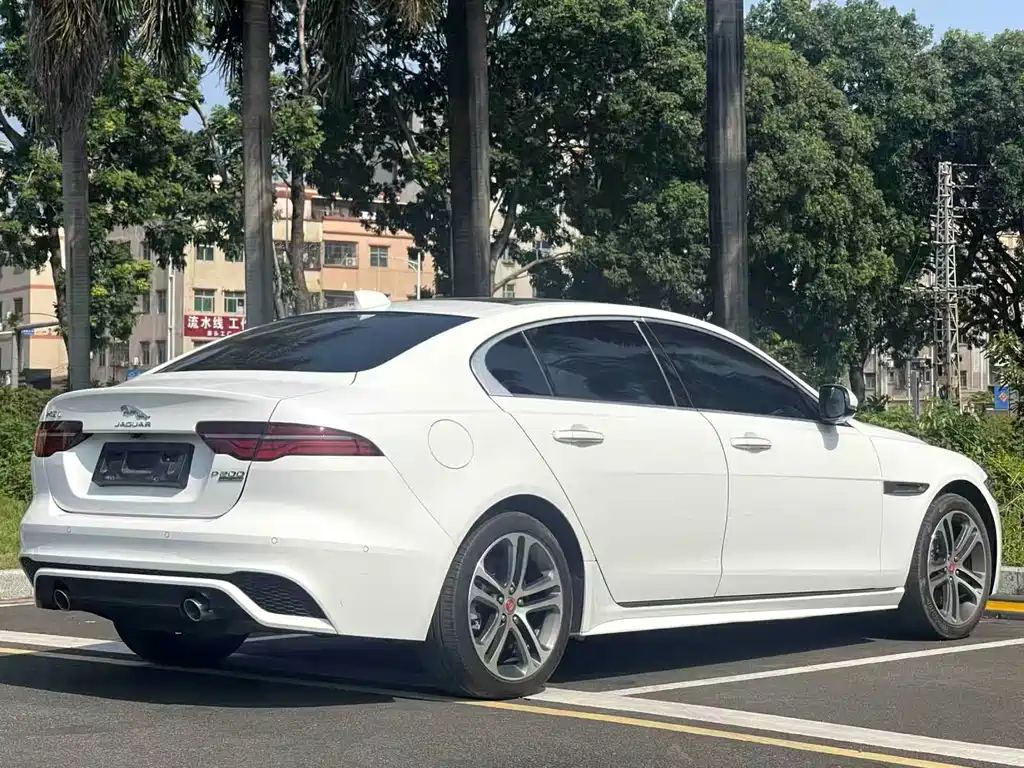 Jaguar XEL — миниатюра 7