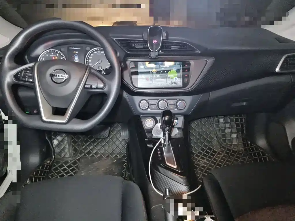 Nissan Bluebird — миниатюра 5