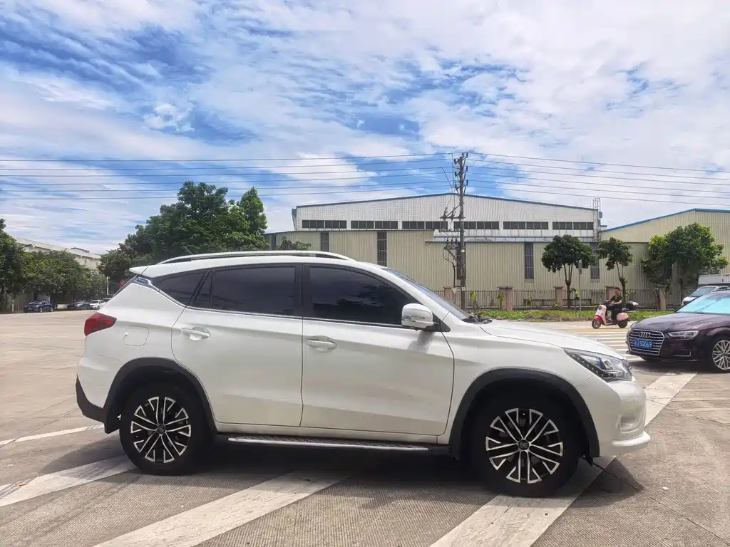 BYD New Energy — миниатюра 4