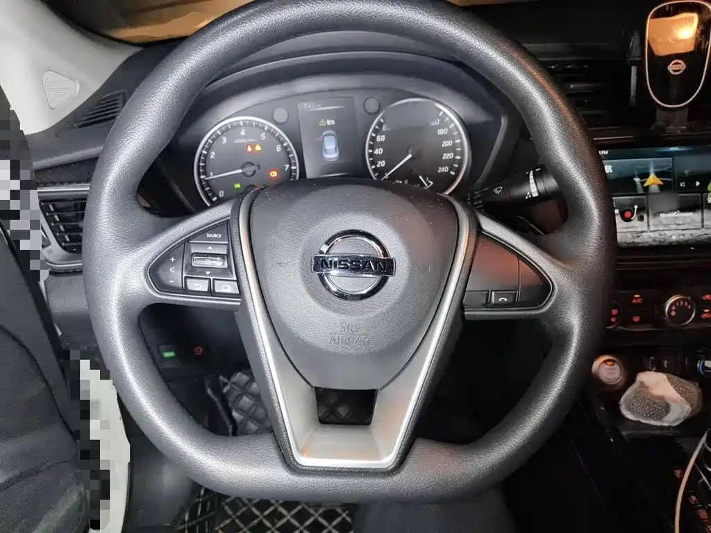 Nissan Bluebird — миниатюра 6