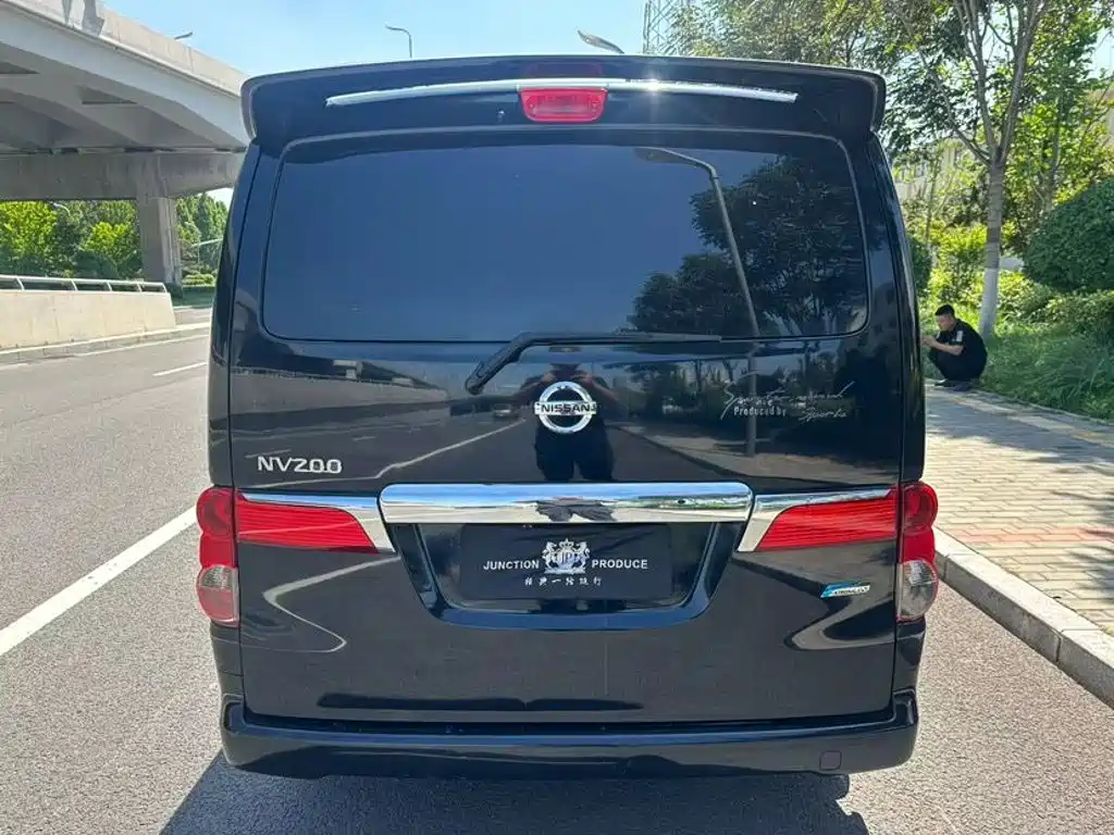 Nissan NV200 — миниатюра 4