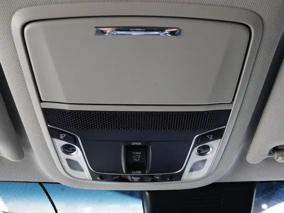 Honda Accord — миниатюра 12