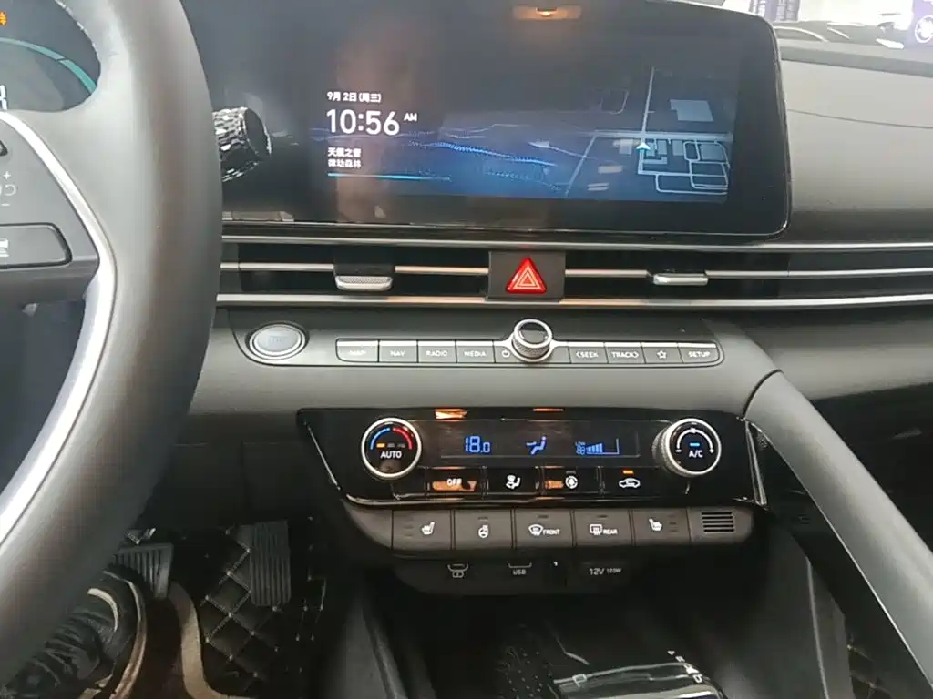 Hyundai Elantra — миниатюра 13