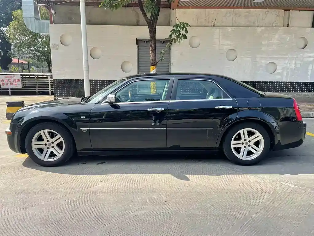 Chrysler 300C — миниатюра 8