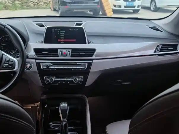 BMW X1 — миниатюра 9
