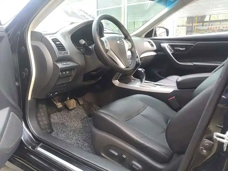 Nissan Teana — миниатюра 6