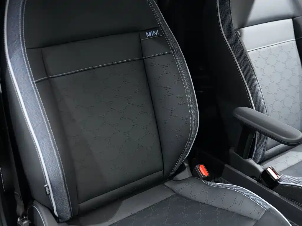 MINI MINI COOPER EV — миниатюра 11
