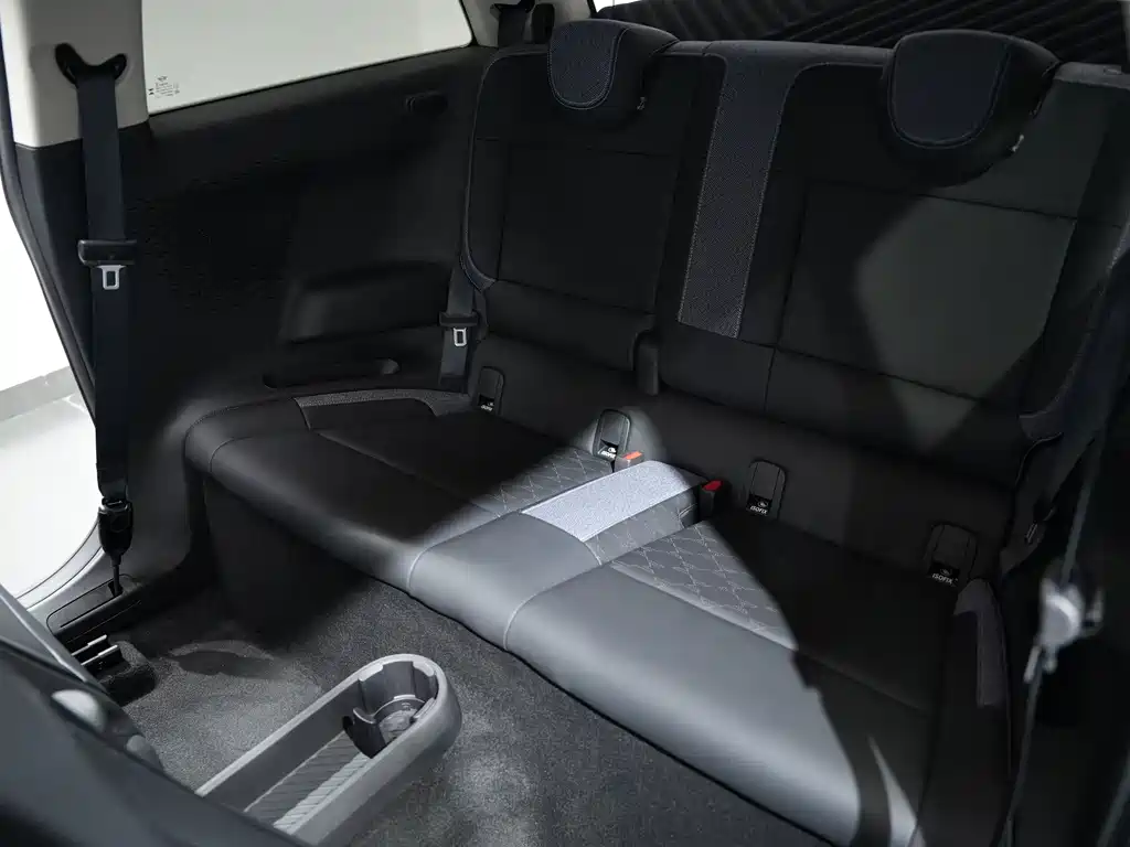 MINI MINI COOPER EV — миниатюра 10