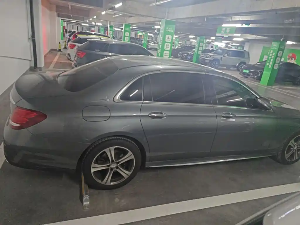 Mercedes-Benz E-Class — миниатюра 26
