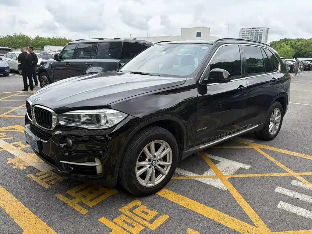 BMW X5 (Import)