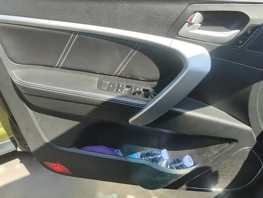 Geely Emgrand — миниатюра 7