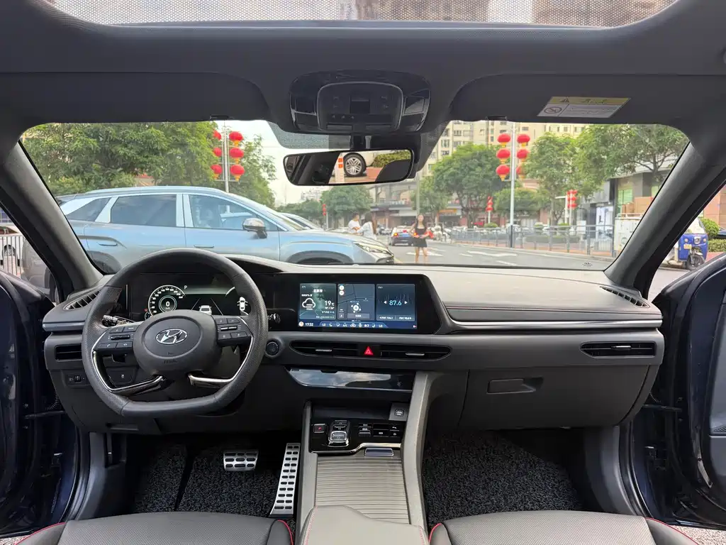 Hyundai Sonata — миниатюра 11
