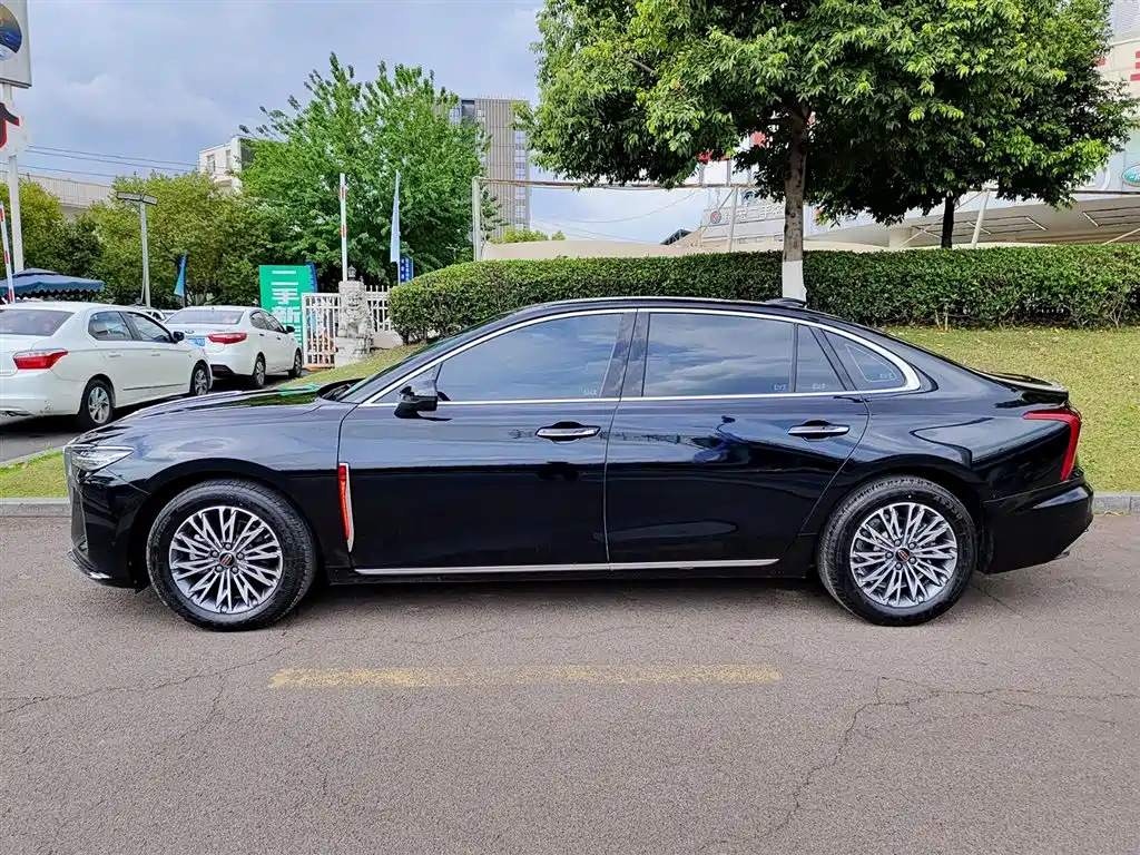 Hongqi H5 2025 1.5T DCT